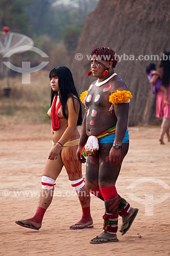 Tyba Online Subject Indigenous Man And Woman During The Kuarup