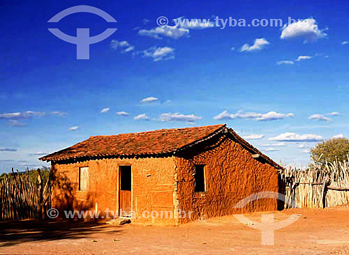  Casa de pau-a-pique / Wattle and daub house 