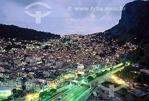  Favela da Rocinha à noite - Rio de janeiro - RJ - Brasil  - Rio de Janeiro - Rio de Janeiro - Brasil