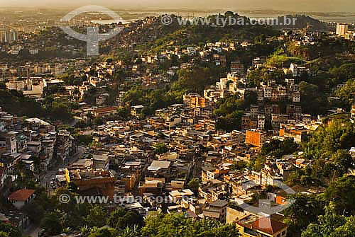  Vista de cadeia de favelas  a partir de Santa Tereza - Rio de Janeiro - RJ - Brasil  - Rio de Janeiro - Rio de Janeiro - Brasil