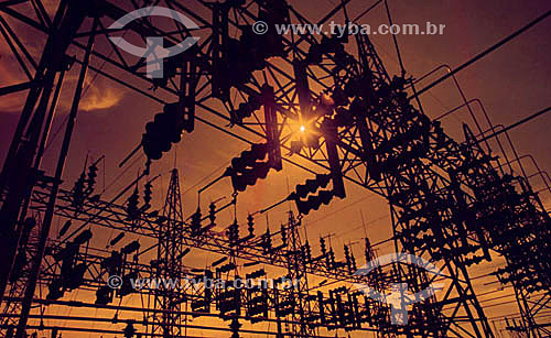  Linhas de transmissão de energia elétrica - torres de transmissão - cabos de alta tensão - Brasil 