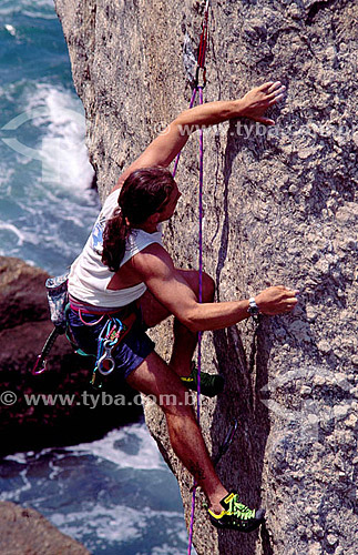  Marco Vidon (released #40)  fazendo alpinismo na Pedra do Urubu - Pista Claudio Coutinho - Urca - Rio de Janeiro - RJ - Brasil

  - Rio de Janeiro - Rio de Janeiro - Brasil
