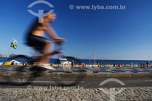  Ciclista na ciclovia - Lazer na praia de Ipanema - Rio de Janeiro - RJ - Brasil  - Rio de Janeiro - Rio de Janeiro - Brasil