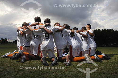  Futebol - Pelada - Time do Complexo do Alemão jogando campeonato no Clube Portuguesa - Ilha do Governador - Rio de Janeiro - RJ - Brasil - Maio de 2006  - Rio de Janeiro - Rio de Janeiro - Brasil