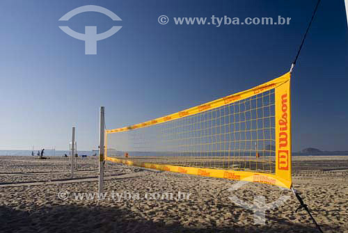  Rede de vôlei na praia de Copacabana - Rio de Janeiro - RJ - Brasil  - Rio de Janeiro - Rio de Janeiro - Brasil