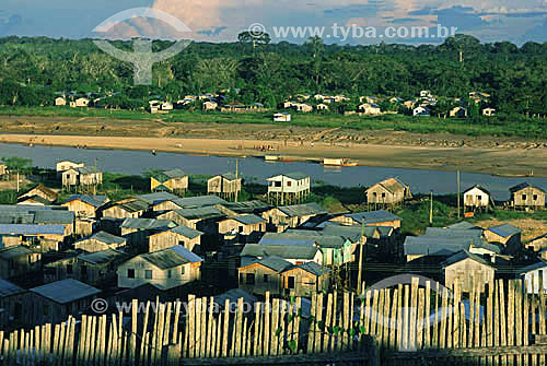  Habitações às margens do rio Juruá, em Cruzeiro do Sul - AC (maio de 2001), Acre  - Cruzeiro do Sul - Acre - Brasil