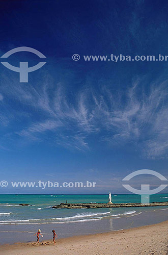  Crianças brincando na praia em Maceió - AL - Brasil  - Maceió - Alagoas - Brasil