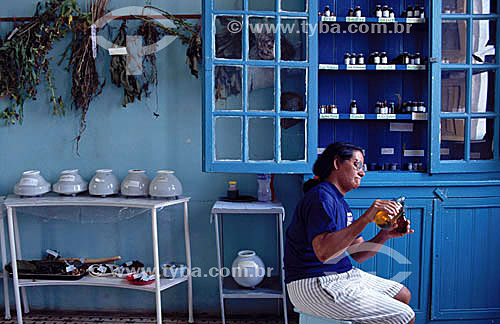  Medicina alternativa - farmácia de plantas medicinais na cidade de Barcelos, antiga capital do Estado do Amazonas - Rio Negro - AM - Brasil  - Amazonas - Brasil