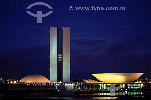  Prédio do Congresso Nacional à noite - Brasília - DF - Brasil

 A cidade de Brasília é Patrimônio Mundial pela UNESCO desde 11-12-1987.  - Brasília - Distrito Federal - Brasil