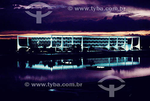  Palácio do Planalto à noite - Brasília - DF - Brasil

 A cidade de Brasília é Patrimônio Mundial pela UNESCO desde 11-12-1987.  - Brasília - Distrito Federal - Brasil