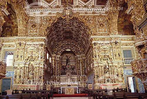  Detalhe de arquitetura - Altar principal da Igreja de São Francisco (1) entalhado em madeira folheada à ouro com imagens sacras - Salvador (2) - BA - Brasil

(1) A igreja é Patrimônio Histórico Nacional desde 25-05-1938. 

(2) A cidade é Patrimônio Mundial pela UNESCO desde 06-12-1985.  - Salvador - Bahia - Brasil