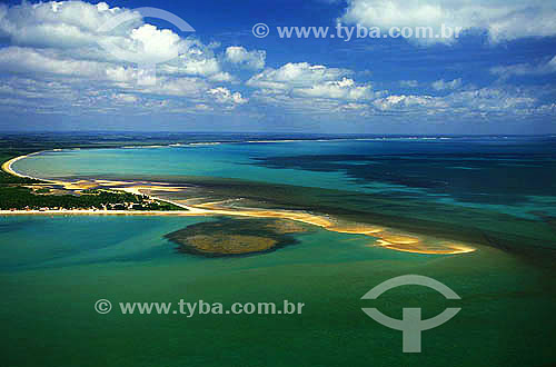  Recife de coral e areia em Ponta de Corumbau - litoral sul da Bahia - Brasil  - Porto Seguro - Bahia - Brasil