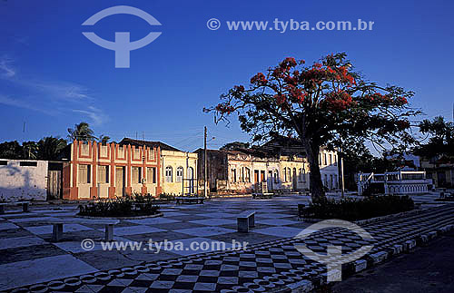  Praça e casas em Belmonte  - Belmonte - Bahia - Brasil