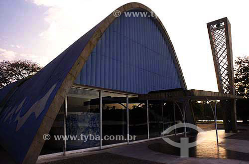  Capela de São Francisco de Assis ou Igreja da Pampulha  - Belo Horizonte - MG - Brasil 

 A Igreja é Patrimônio Histórico Nacional desde 13-08-85 e todo o conjunto arquitetônico e paisagístico de Pampulha é Patrimônio Histórico Nacional desde 15-12-1997.  - Belo Horizonte - Minas Gerais - Brasil