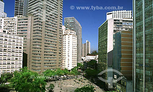  Vista da Rua São José no Centro da cidade do Rio de Janeiro com seus prédios e o Convento de Santo Antonio ao fundo - RJ - Brasil









  - Rio de Janeiro - Rio de Janeiro - Brasil