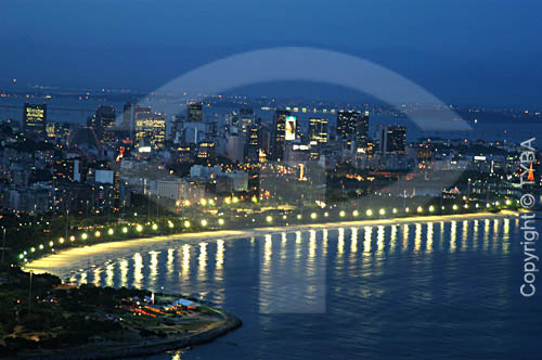  Vista aérea noturna da Praia do Flamengo, do Aterro do Flamengo, também conhecido como Parque do Flamengo - Rio de Janeiro - RJ - Brasil 



 Patrimônio Histórico Nacional desde 28-07-1965.


  - Rio de Janeiro - Rio de Janeiro - Brasil