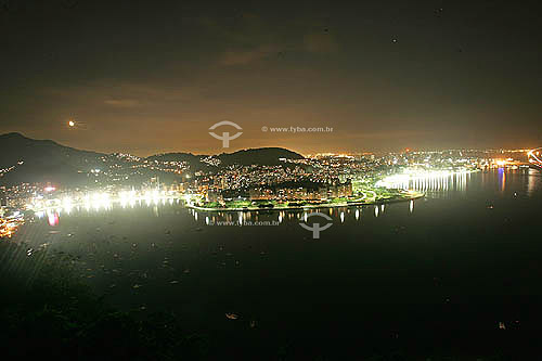  Vista aérea noturna da Praia do Flamengo, do Aterro do Flamengo, também conhecido como Parque do Flamengo  - Rio de Janeiro - Rio de Janeiro - Brasil