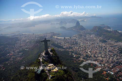  Vista Aérea da estátua do Cristo Redentor com Pão de Açucar ao fundo - Rio de Janeiro - RJ - Brasil  - Rio de Janeiro - Rio de Janeiro - Brasil