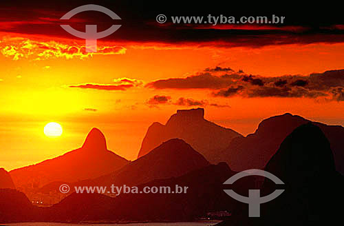  Pôr-do-sol no Rio de Janeiro - RJ - Brasil  - Rio de Janeiro - Rio de Janeiro - Brasil