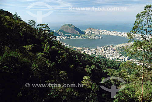  Lagoa Rodrigo de Freitas vista de um mirante nas Paineiras - Rio de Janeiro - RJ - Brasil  - Rio de Janeiro - Rio de Janeiro - Brasil