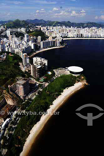  Vista aérea do Museu de Arte Contemporânea (MAC) com Niterói ao fundo - Niterói - RJ - Brasil  - Niterói - Rio de Janeiro - Brasil