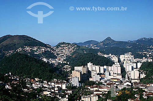  Assunto: Vista aérea da cidade de Petrópolis / Local: Petrópolis - Rio de Janeiro (RJ) - Brasil / Data: 2001 