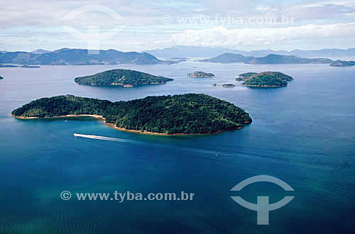  Ilhas, praias e mar na região de Angra dos Reis - Litoral sul do Rio de Janeiro - Brazil. Data: 2002 