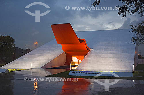  Auditório Ibirapuera - Parque do Ibirapuera - Projeto de Oscar Niemeyer - São Paulo - SP - Brasil - Fevereiro 2006
  - São Paulo - São Paulo - Brasil
