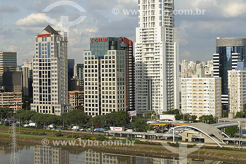  Vista da Marginal Pinheiros - Estação Berrini do Metrô - São Paulo - SP - Março de 2007  - São Paulo - São Paulo - Brasil