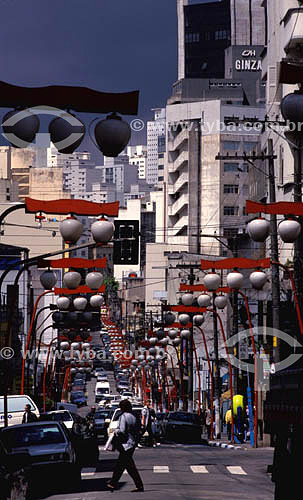  Assunto: Rua Galvão Bueno no Bairro da Liberdade  (bairro japonês) - São Paulo (SP) - Brasil / Data: 2002 