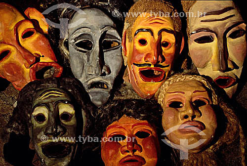  Máscaras da Ópera do Milho - SE - Brasil. Data: 2001 