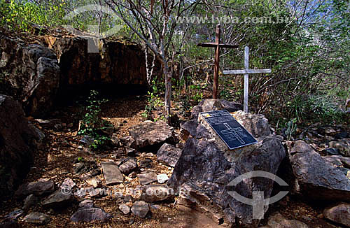  Grota do Angico (local da morte de Lampião) - Poço Redondo - Sergipe - Brasil  - Poço Redondo - Sergipe - Brasil