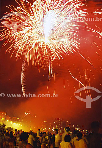  Queima de fogos na noite de Ano Novo em Icaraí - Niterói - RJ - Brasil  - Niterói - Rio de Janeiro - Brasil