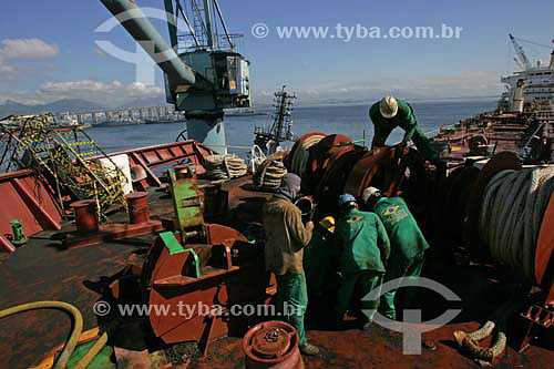  Navio Itaituba, utilizado em transporte de derivados de petróleo, fazendo reparos no estaleiro RENAVE  - Niterói - Rio de Janeiro - Brasil