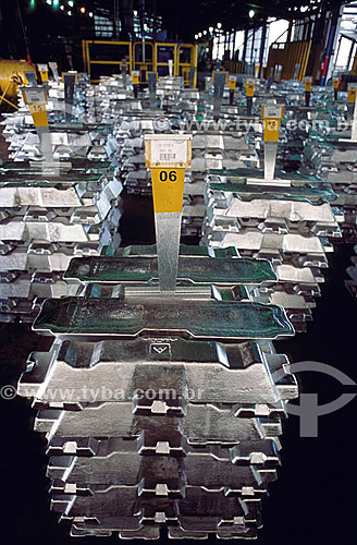  Aluminum ingot storage - Aluminium Industry - Brazil - 2003

 