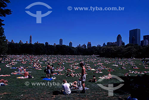  Pessoas se divertindo no Central Park  - Estados Unidos