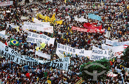  Comício das Diretas - Manifestação pela democracia na Av. Presidente Vargas  - Rio de Janeiro - RJ - Brazil  - Rio de Janeiro - Rio de Janeiro - Brasil