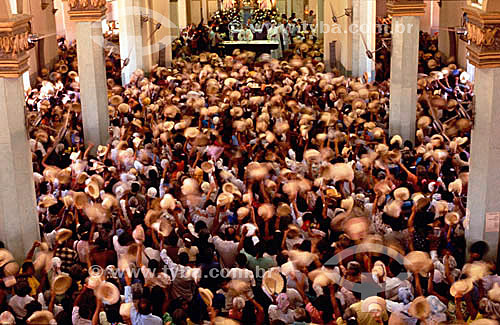  Missa em igreja católica - Benção do Chapéu - Romeiros do Padre Cícero - Juazeiro do Norte - CE - Brasil   - Juazeiro do Norte - Ceará - Brasil