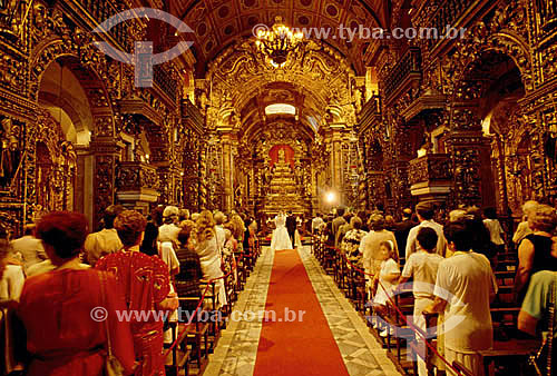  Casamento no Mosteiro e Igreja de São Bento  - Rio de Janeiro - RJ - Brasil

  O mosteiro é Patrimônio Histórico Nacional desde 15-07-1938.  - Rio de Janeiro - Rio de Janeiro - Brasil