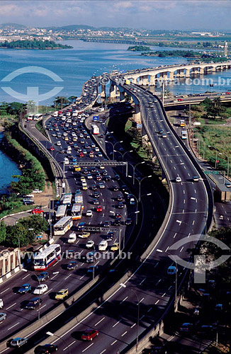  Engarrafamento na Linha Vermelha - Rio de Janeiro - RJ - Brasil. Data: 2003

 