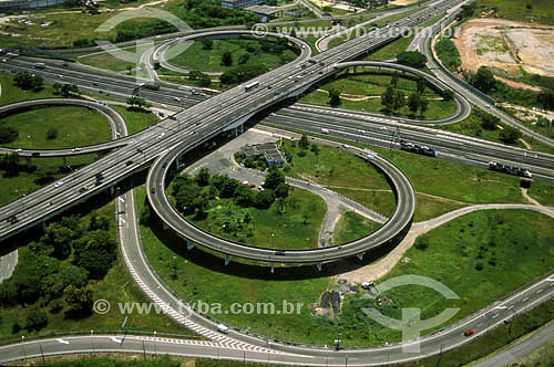  Vista aérea da auto-estrada Linha Vermelha - Rio de Janeiro - RJ - Brasil  - Rio de Janeiro - Rio de Janeiro - Brasil