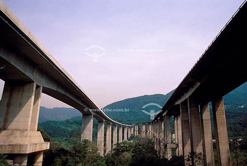  Viadutos da Rodovia dos Imigrantes, pista nova e velha - SP - Brasil  - São Paulo - Brasil