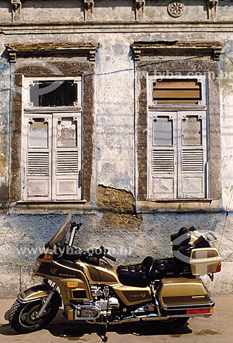  Motocicleta - Rua Ceará - Rio de Janeiro - RJ - Brasil  - Rio de Janeiro - Rio de Janeiro - Brasil