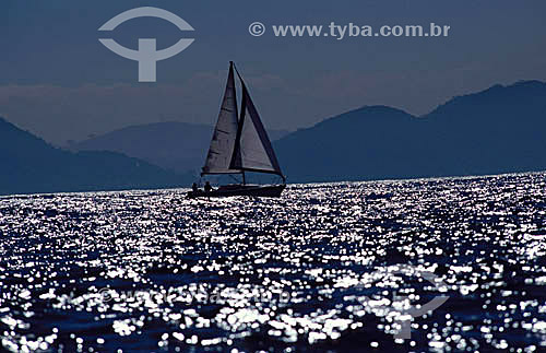  Barco a vela navegando -  Rio de Janeiro - RJ - Brasil  - Rio de Janeiro - Rio de Janeiro - Brasil