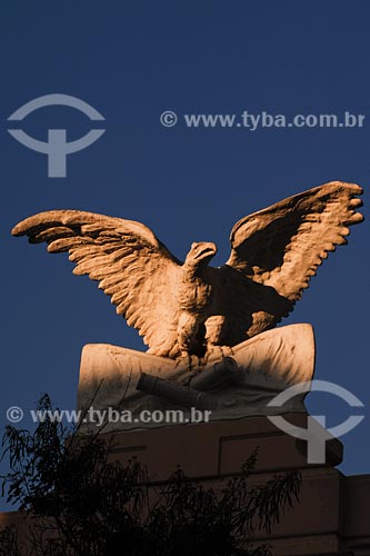  Assunto: Escultura de águia em pedra no Palácio Duque de Caxias / Local: Bairro Centro - Rio de Janeiro - RJ - Brasil / Data: 03/2008 