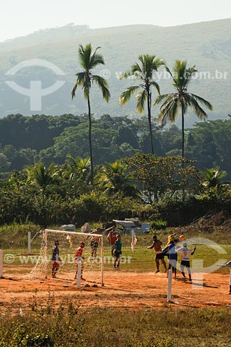  Assunto: Futebol de várzea, próximo à Santo Antônio de Pádua, com o Rio Pomba ao fundo / Local: Noroeste Fluminense - RJ / Data: 06/2008 