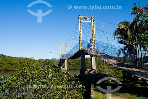  Assunto: Ponte pênsil / Local: Balneário Camboriú - SC - Brasil / Data: 10/06/2008 