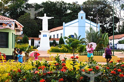  Assunto: Praça da Matriz com estátua do Cristo / Local: Cidelândia - MA / Data: 08/2008 