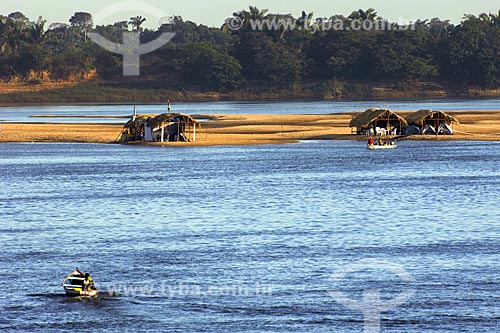  Assunto: Praia de Tucunaré na confluência dos rios Tocantins e Araguaia - Vista do Bairro Santa Rosa / Local: Marabá - PA / Data: 08/2008 