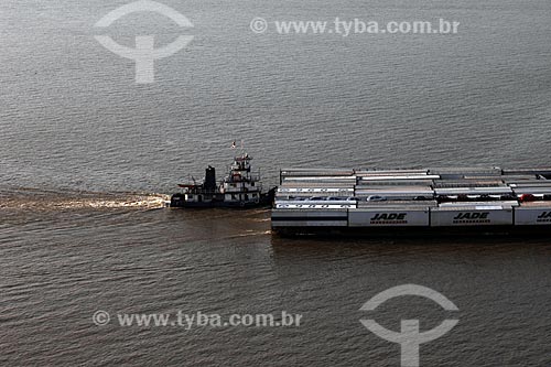  Assunto: Rebocador fazendo transporte fluvial de containers - Rio Guajará / Local: Belém (PA) / Data: 12 de Outubro de 2008 